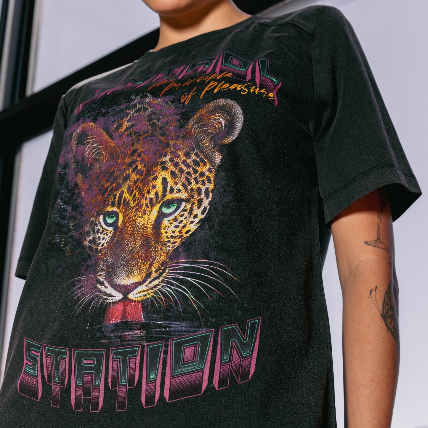 PRINCIPLE OF PLEASURE TEE - WASHED BLACK