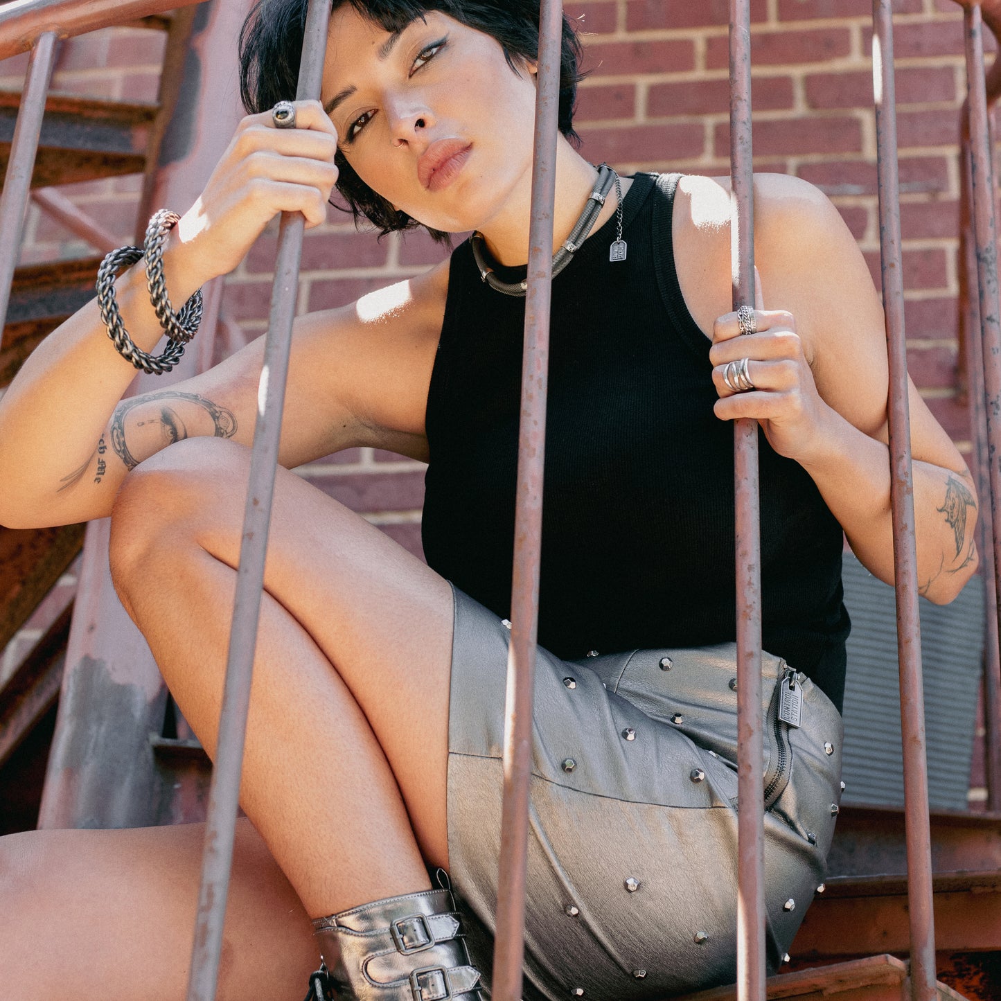 IDOL MINI SKIRT - GUNMETAL